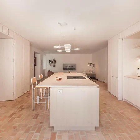 Feriehus Danna Portuguese Design House Porta 7 *