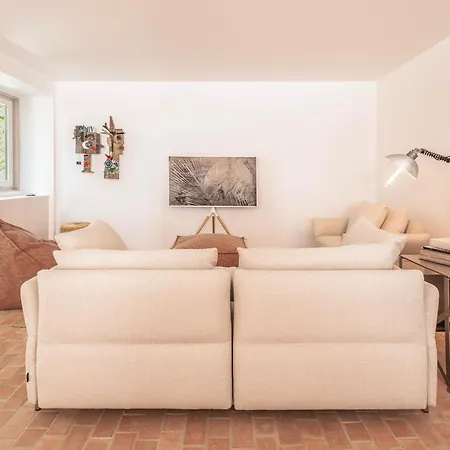 Danna Portuguese Design House Porta 7 Tavira